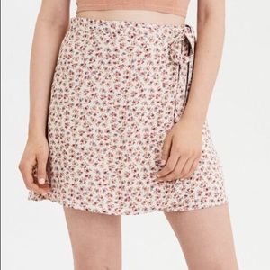 NWOT AMERICAN EAGLE floral wrap skirt